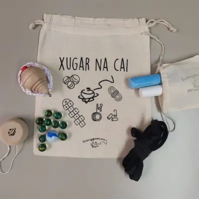 Pack de juegos tradicionales "Xugar na cai" – Tiza y Peonza