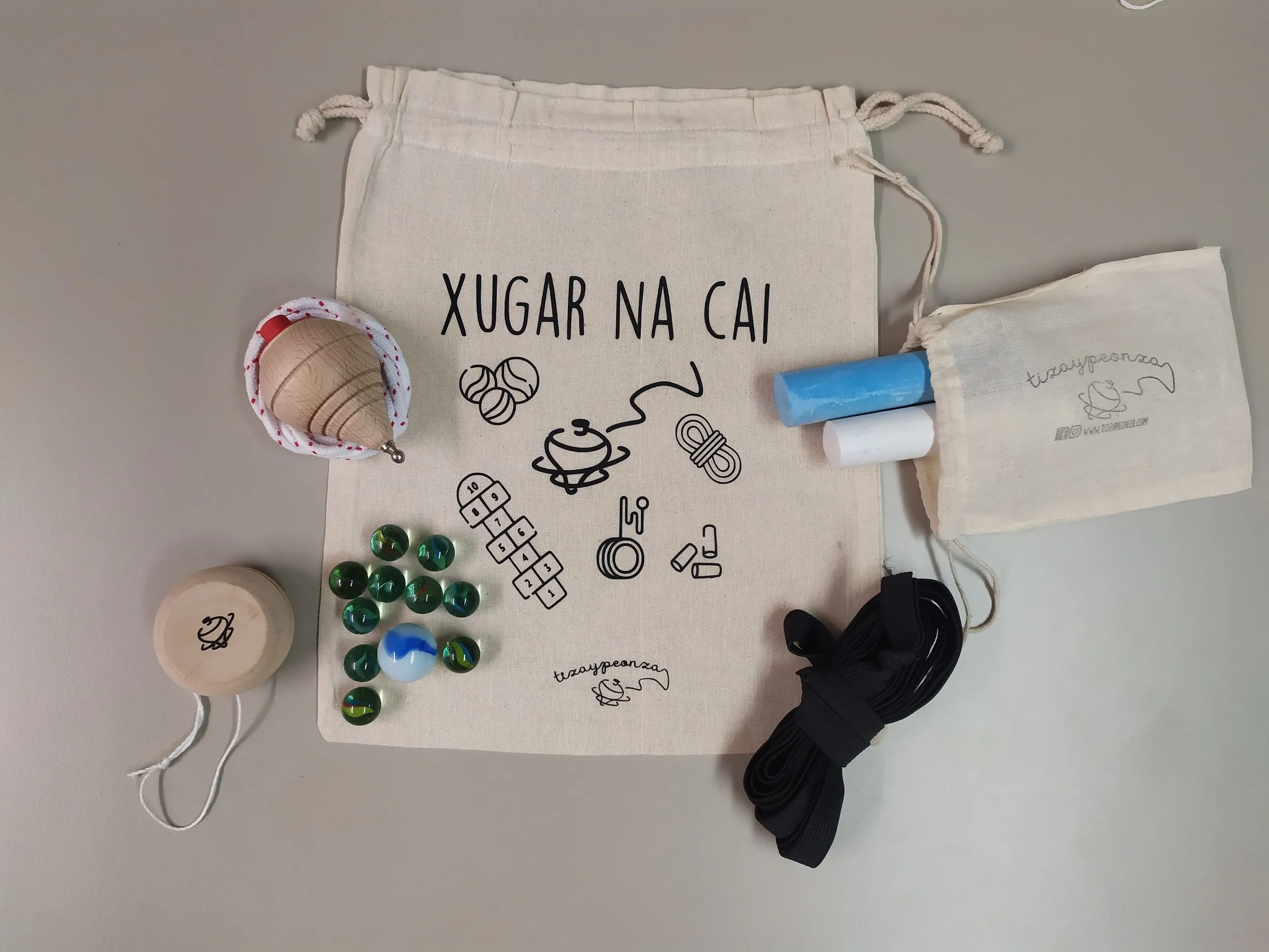 Pack de juegos tradicionales "Xugar na cai" – Tiza y Peonza