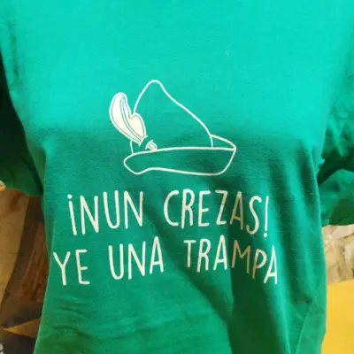Camiseta "Nun crezas" adulto – foto 2