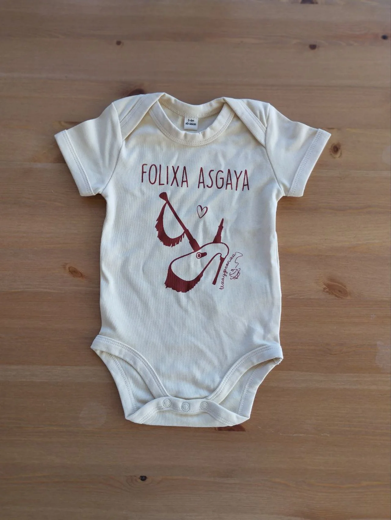 Body "Folixa asgaya" – Tiza y Peonza